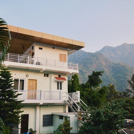 Flow House Rishīkesh Buitenkant foto
