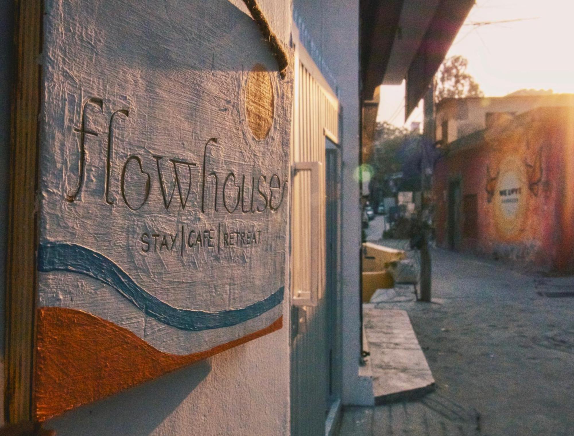 Flow House Rishīkesh Buitenkant foto