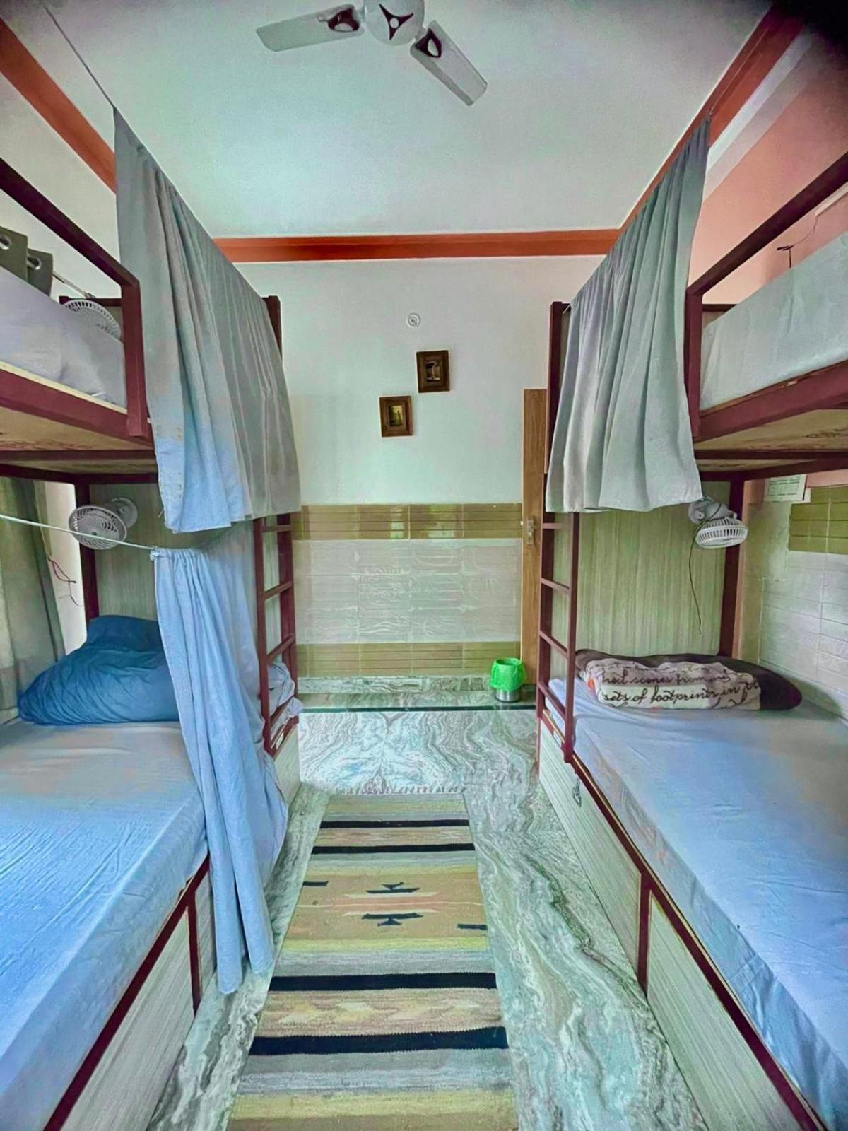 Flow House Rishīkesh Buitenkant foto